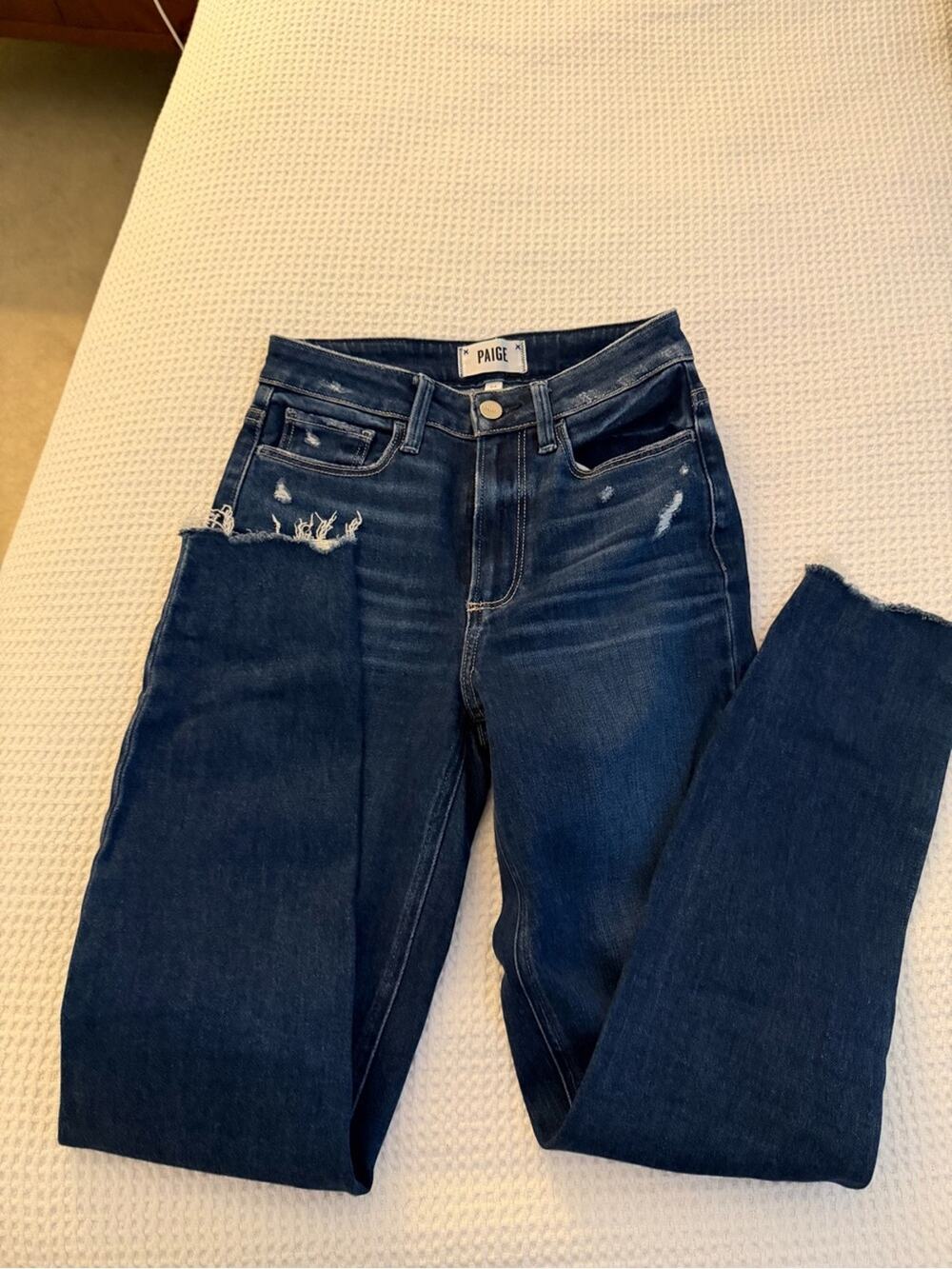🗽PAIGE Dark Blue Distressed High-Rise Skinny Jeans